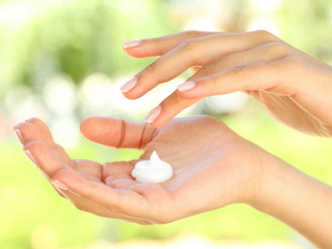 hand cream application