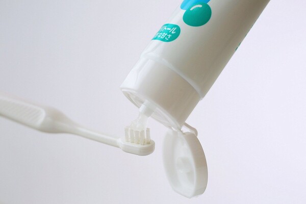 Гель Pigeon для чистки молочных зубов с ксилитолом