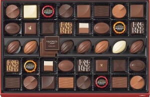 Набор шоколадных конфет в подарочной упаковке Morozoff Favorite Chocolates