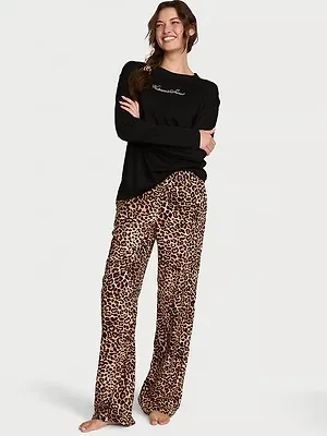 Пижамный комплект с фланелевыми брюками Victoria’s Secret Flannel Long Tee-Jama Set