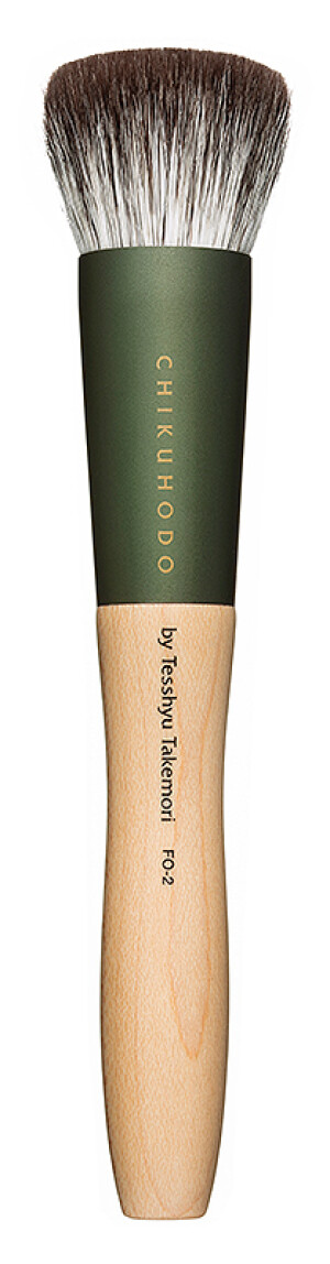 Кисть для тональной основы Chikuhodo Foundation Brush