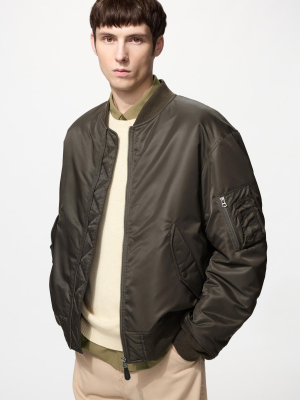 Куртка-бомбер в стиле MA-1 Uniqlo MA-1 Bomber Jacket