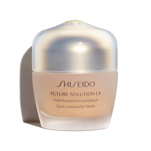 Тональная основа с осветляющим эффектом Shiseido Future Solution Lx Total Radiance Foundation