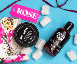 Подарочный набор для ухода за телом с ароматом розы Lush Rose Gift
