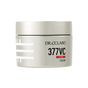 Отбеливающий крем с витамином С и фуллереном Dr.Ci:Labo Super White 377VC Glow Cream